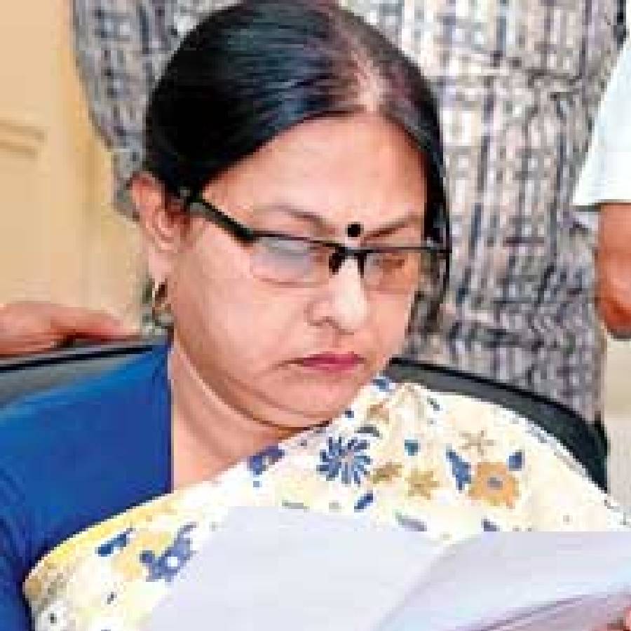 Rupa Bagchi out from the Kolkata district secretariat of CPM dgtl