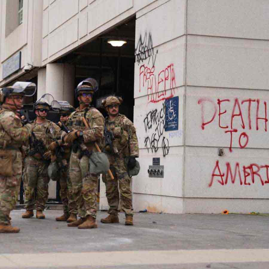 National Guard troops arrive at Los Angeles amid protest against immigration policy of Donald Trump, FBI Deputy Director warns protesters dgtl
