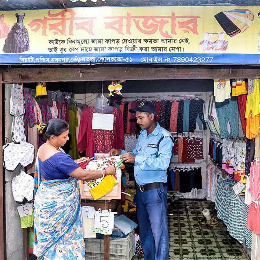 A civic volunteer couple from Birati is helping the needy by making clothes and selling them at low prices