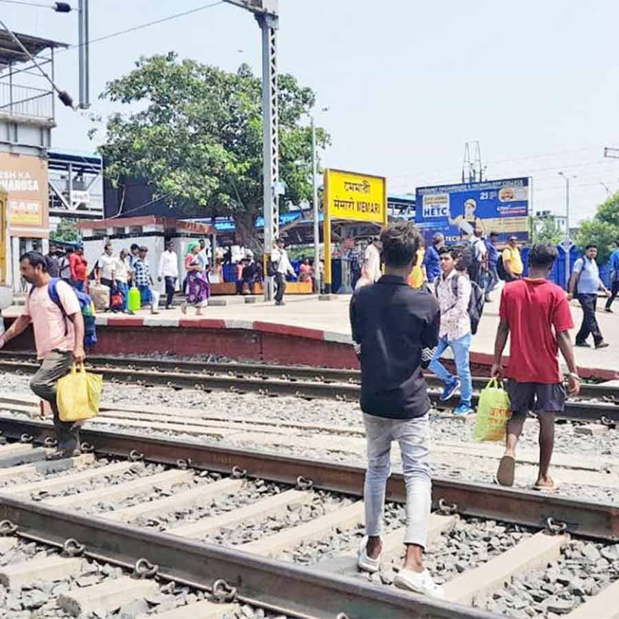 Several people losing lives in train accident for crossing railway lines and not using overbridge at Memari