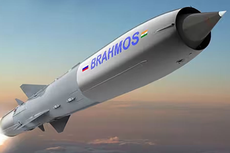 Russia offers fifth generation SU-57E stealth fighter jets to India with source code to beat US war planes