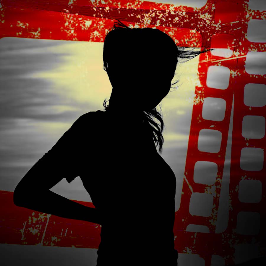 Bollywood actress has 1 crore rupees vanity van to 65 crore rupees house dgtl