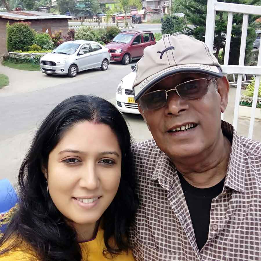 film director Buddhadeb Dasgupta\\\\\\\'s wife Sohini Dasgupta Reminisces their life on directors death anniversary