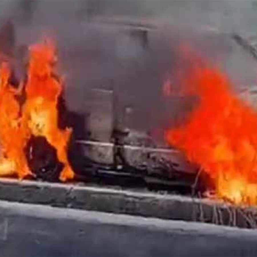 Miscreants set a business ma's car on fire after he protested against illegal activities in park
