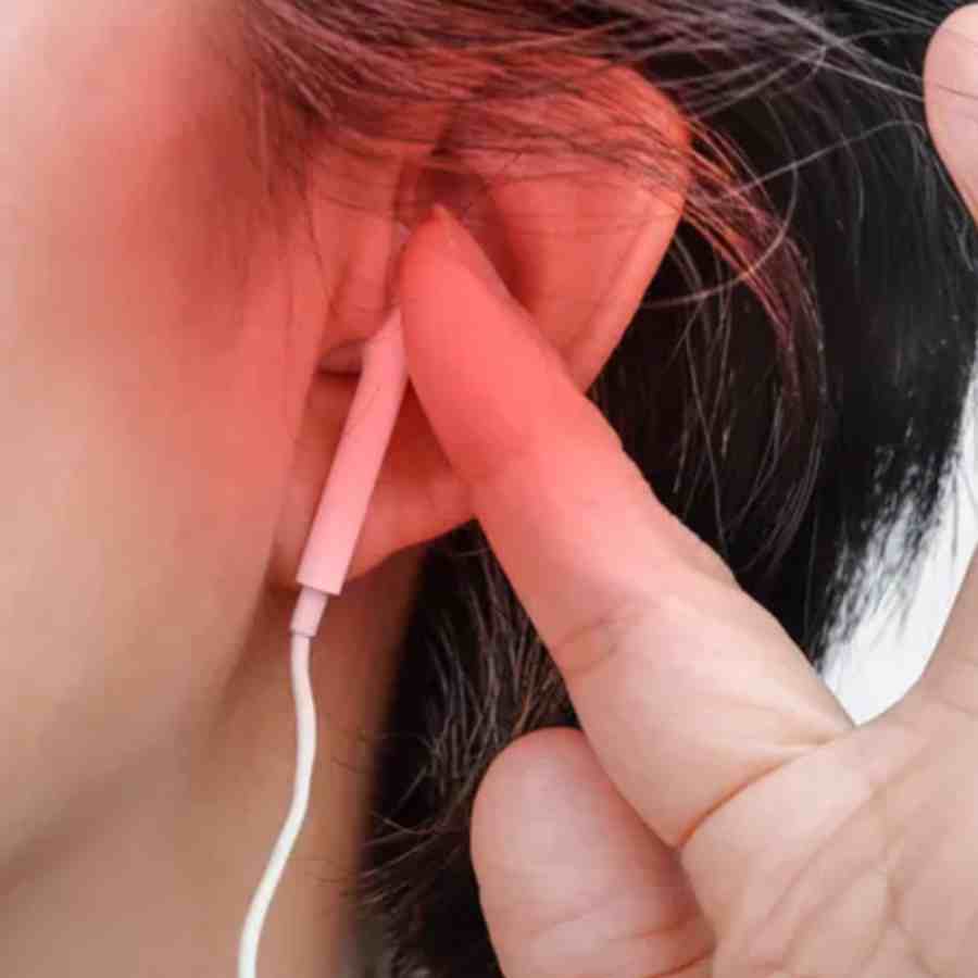 What is Swimmers ear, what are the symptoms