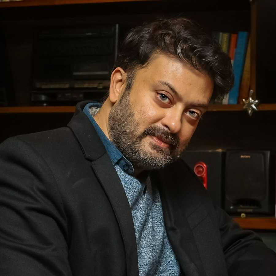 অনুষ্ঠানে গাইবেন সাহেব চট্টোপাধ্যায়ও।