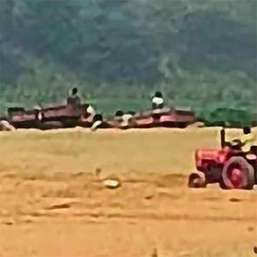 Complain filed against illegal sand mining at Kulti