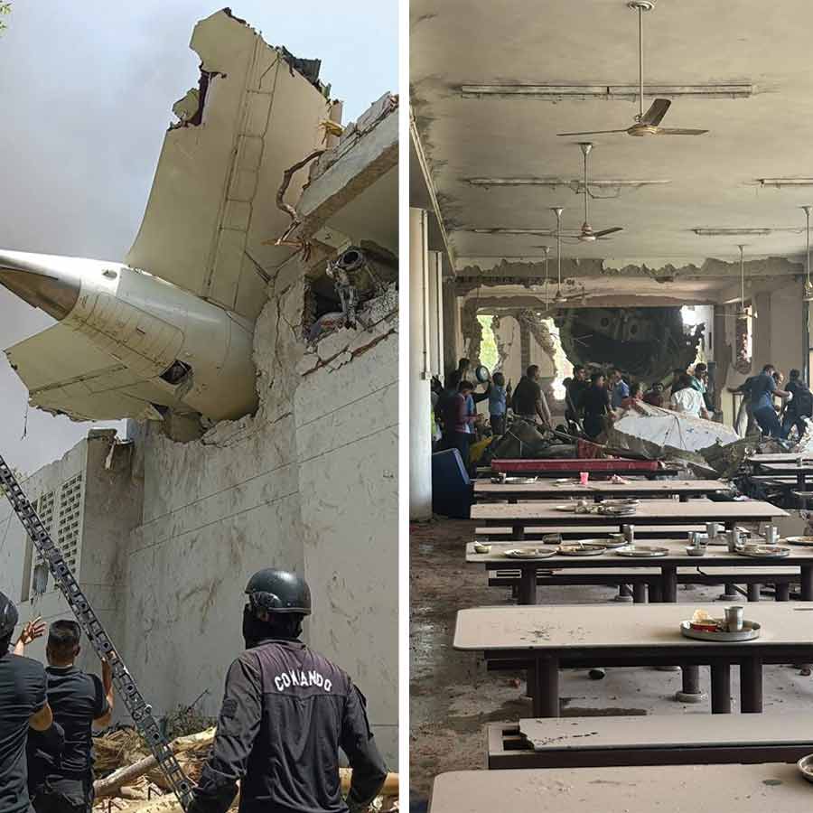Multiple Died at Ahmedabad Medical College Hostel Where Air India Plane Crashed In Gujrat dgtl