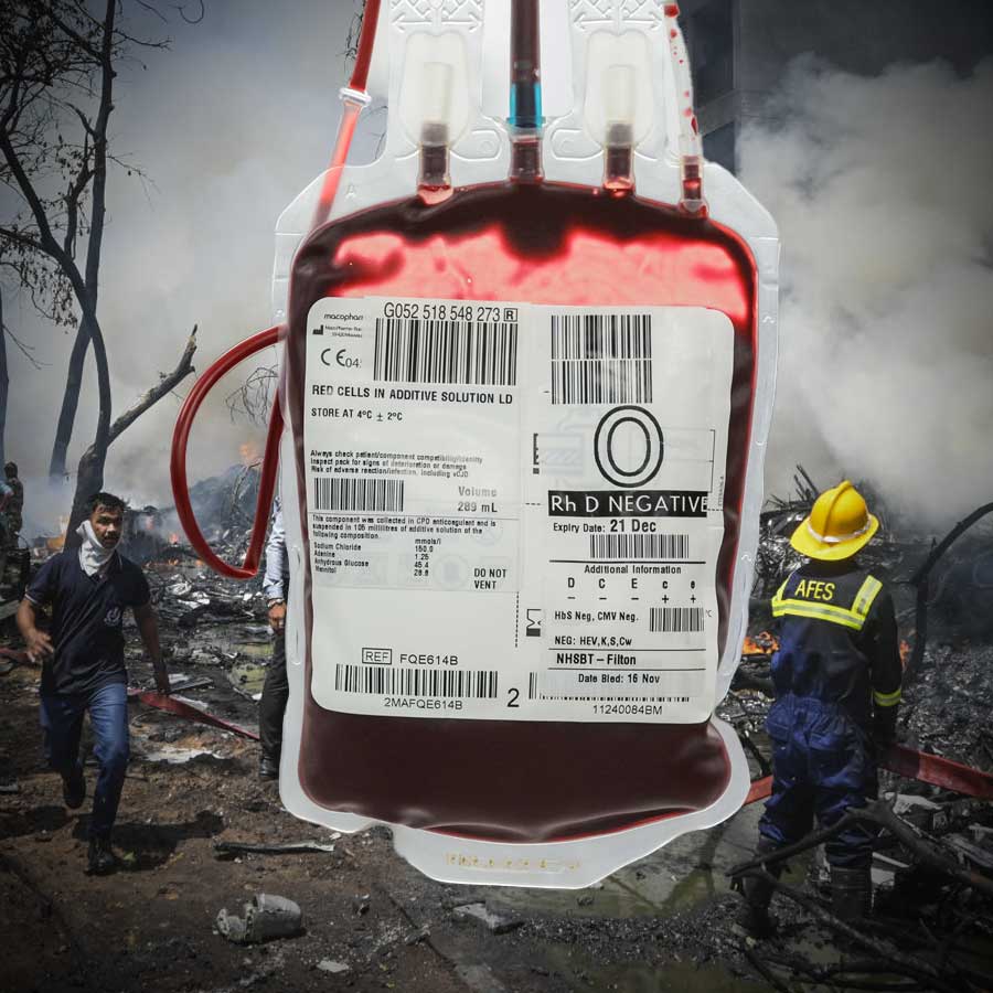An Air India plane crash near Ahmedabad urgent demand of O Negative blood for critical transfusion