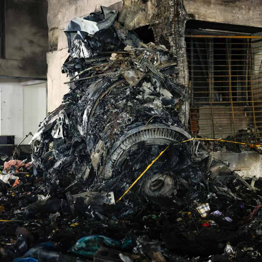 What may be the possible reasons of AI plane crash in Ahmedabad