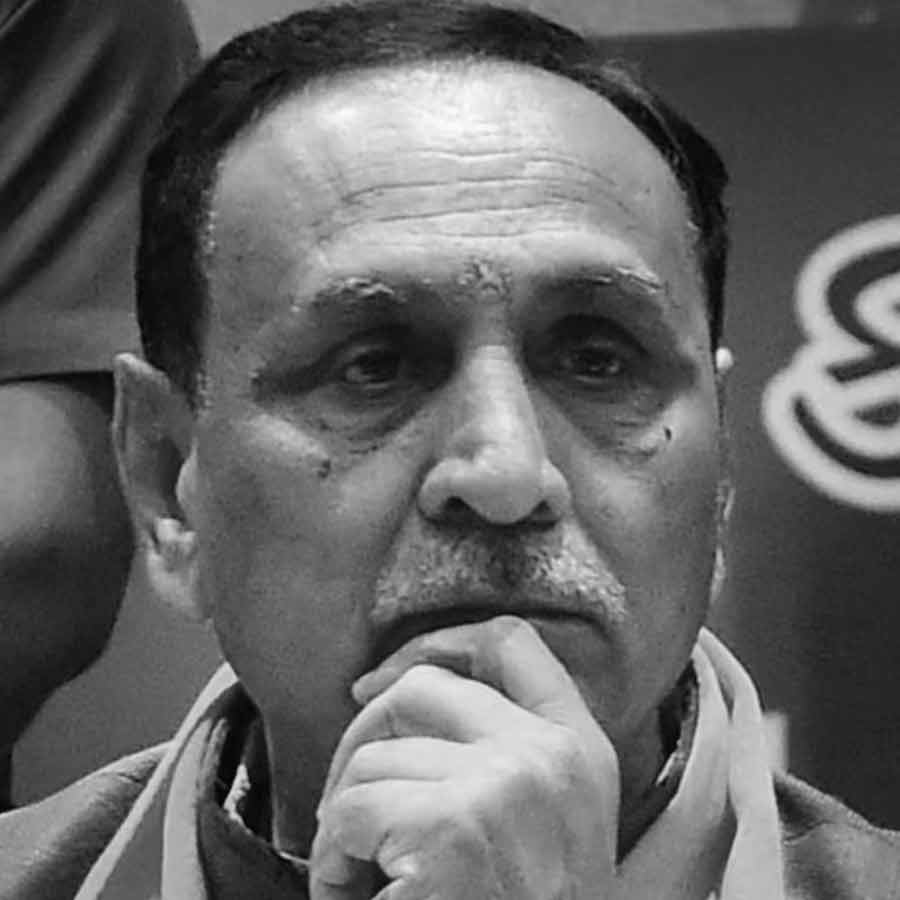 Body of Vijay Rupani identified by DNA test in Ahmedabad hospital dgtl