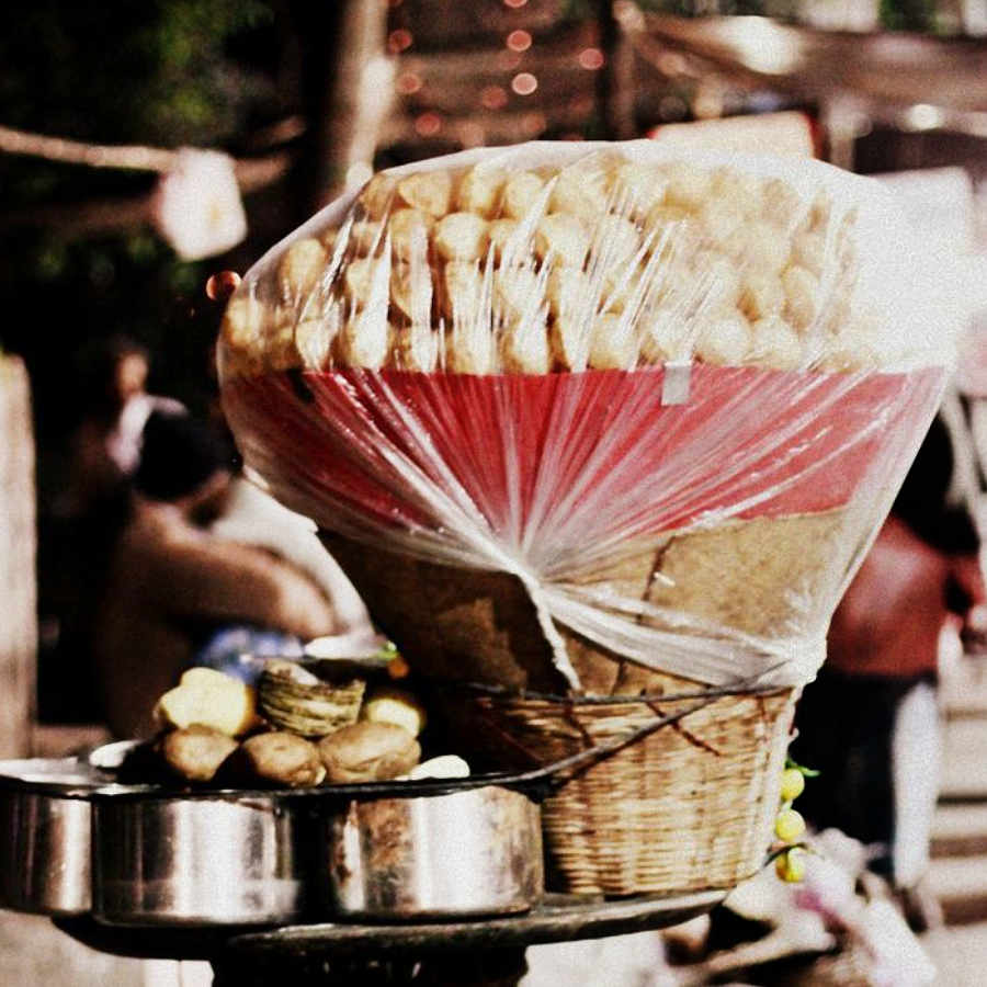 As lucknow gets its nomination as UNESCO city of gastronomy, let's consider the chances of kolkata for the same dgtl