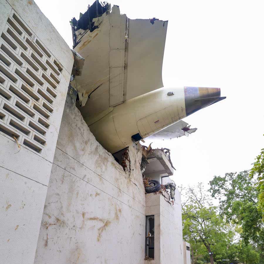 Aviation Minister in 1st briefing after Air India crash