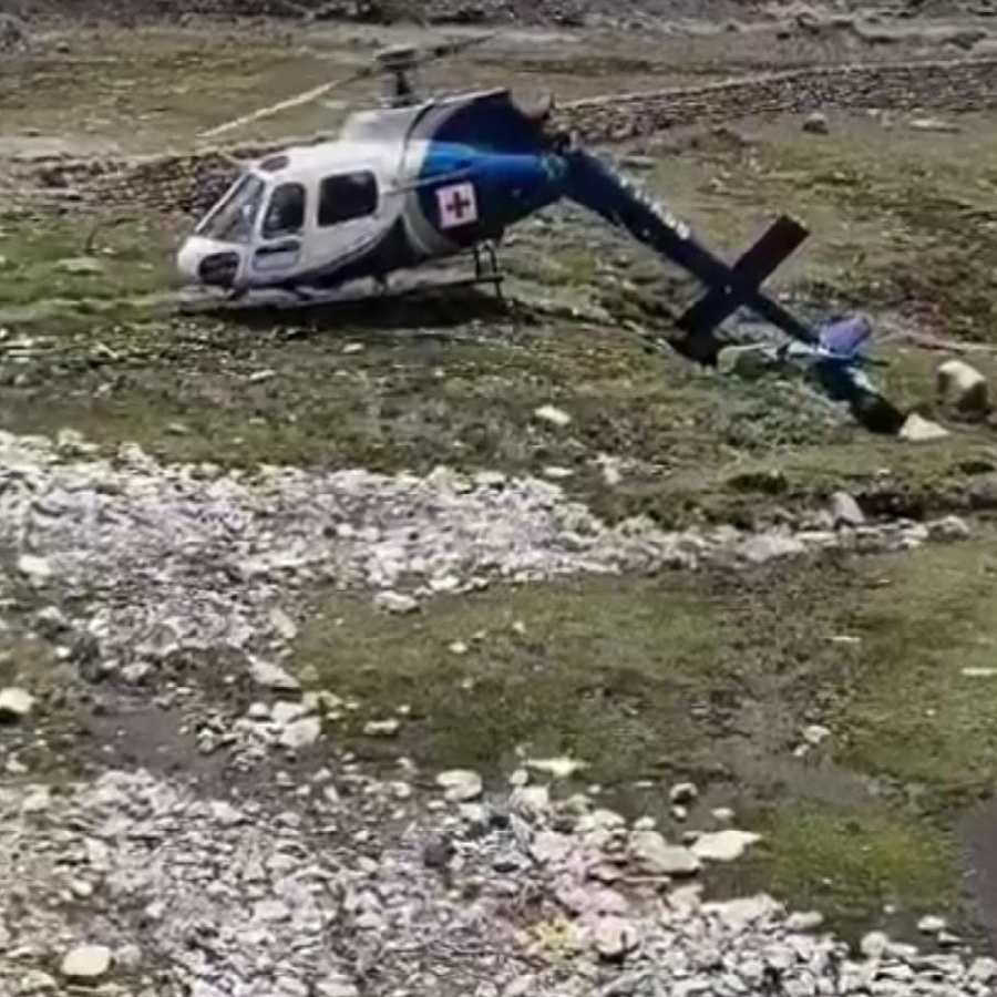 Helicopter from Kedarnath to Guptkashi has crashed in the jungles of Gaurikund dgtl