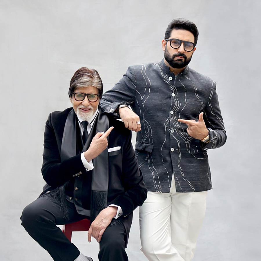 Abhishek Bachchan pays tribute to Amitabh Bachchan on Father's Day dgtl