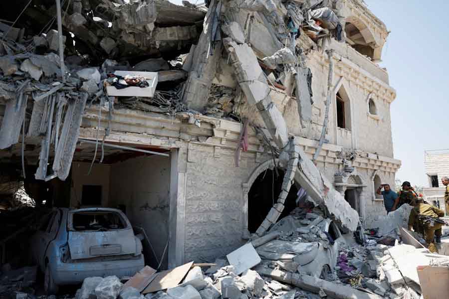 ক্ষতিগ্রস্ত হয়েছে উত্তর ইজ়রায়েলের তামরা শহরের একাংশও।