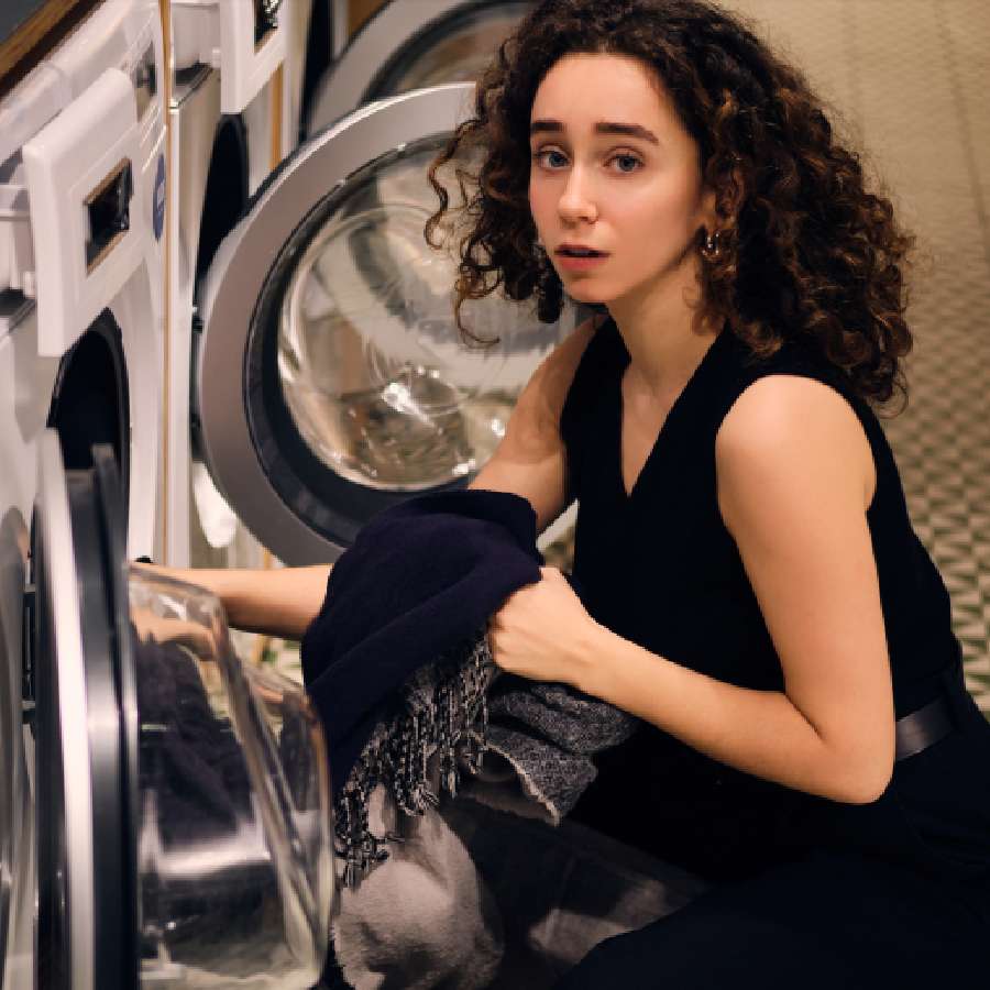 How to clean black dress and shirt without fading dgtl