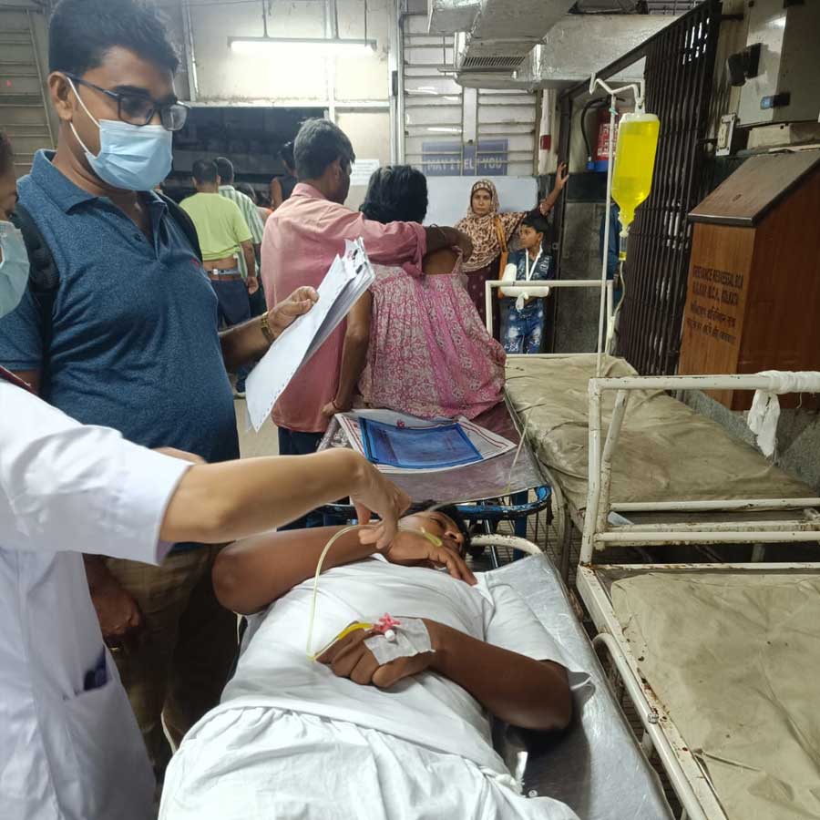 Six protesting SSC teachers who lost jobs hospitalised after fell ill in hunger strike dgtl