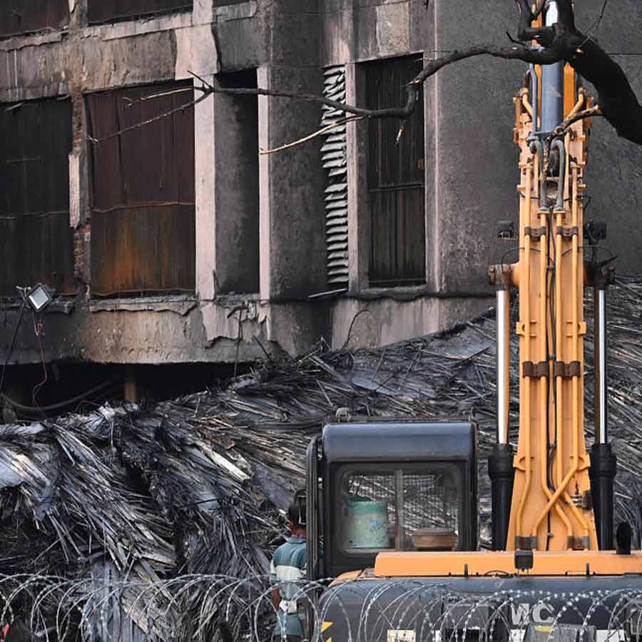 Questions arise over the unrecovered and unidentified bodies of people who died in the Ahmedabad Plane Crash