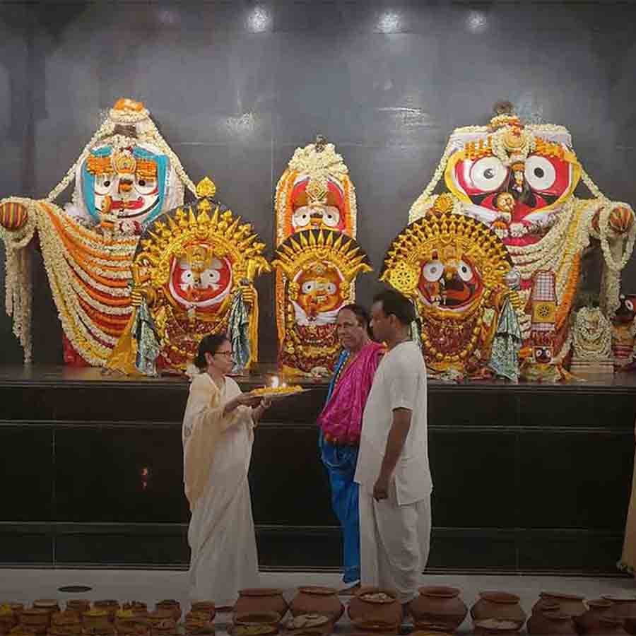 দিঘার জগন্নাথ মন্দিরে মুখ্যমন্ত্রী।