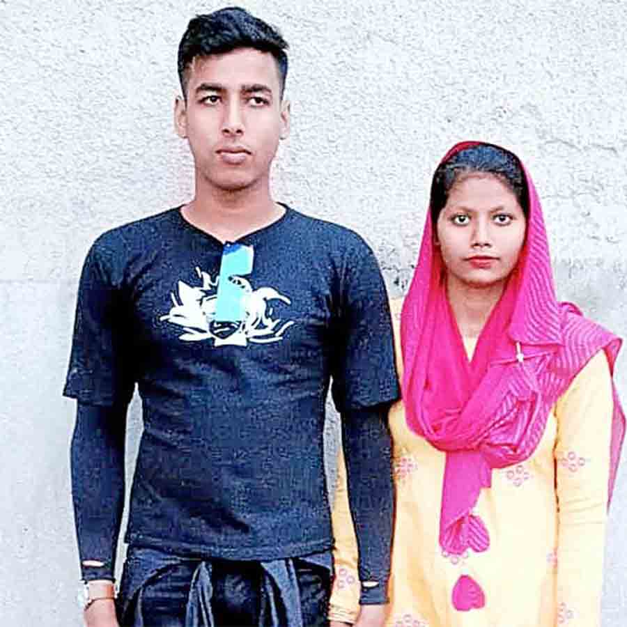 Complain against Maharashtra Police for returning Bangladesh couple to their country without any authentication from authority