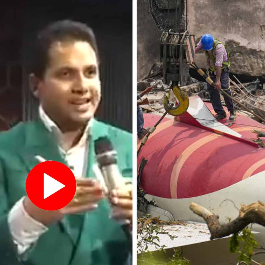 pastor on two occasions can be heard warning people of a mid-air issue