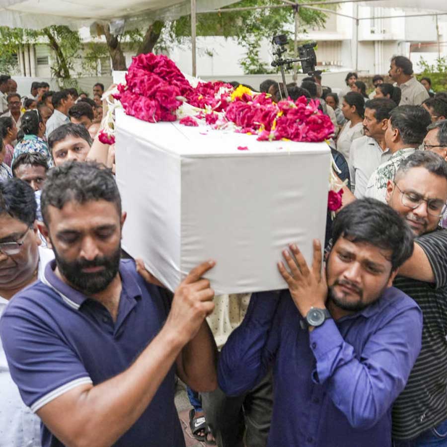 Several victims identified by DNA tests in plane crash dgtl