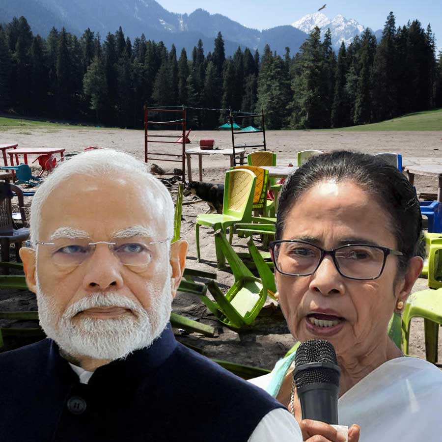 TMC raises five questions regarding Pahalgam attack, MP Abhishek Banerjee, Kunal Ghosh, Sashi Panja, Bratya Basu etc tweet against central government