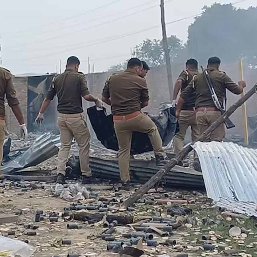 Several dies in a blast at firecracker factory in Uttar Pradesh dgtl