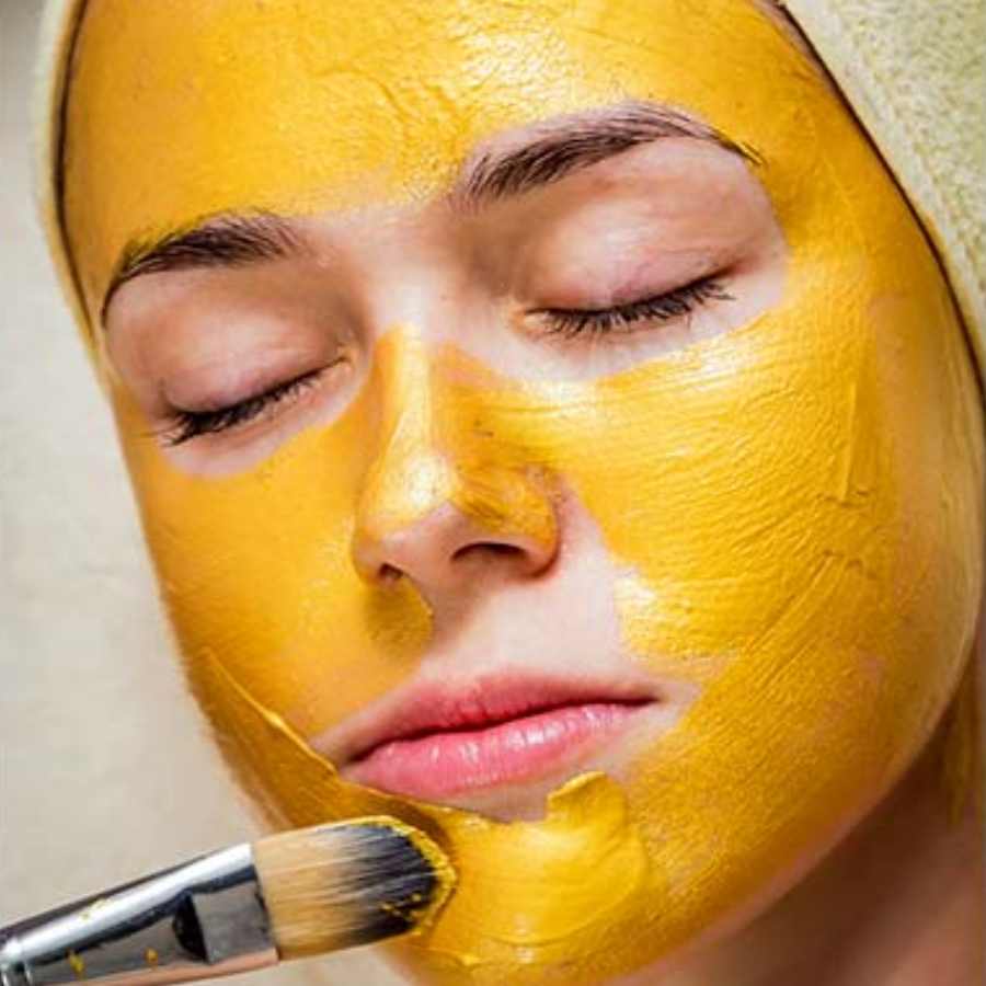 Summer fruit face mask to heal sunburn dgtl