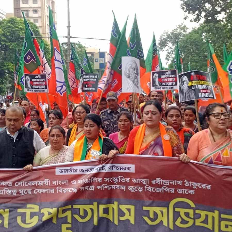 BJP agitates at Bengladesh deputy high commission