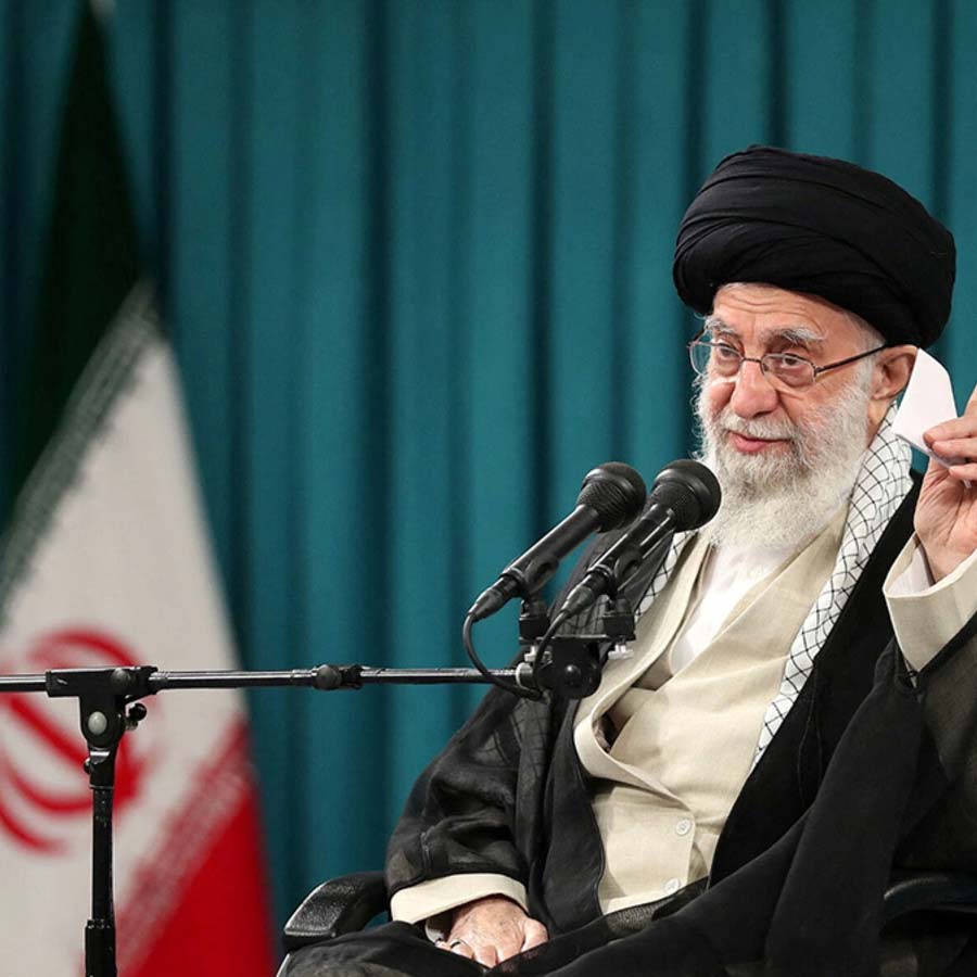 Israel PM Benjamin Netanyahu trying to regime change of Ali Khamenei amid war with Iran