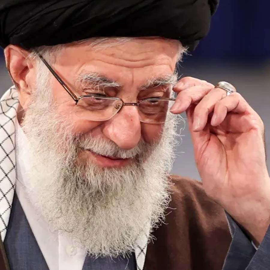 Israel PM Benjamin Netanyahu trying to regime change of Ali Khamenei amid war with Iran