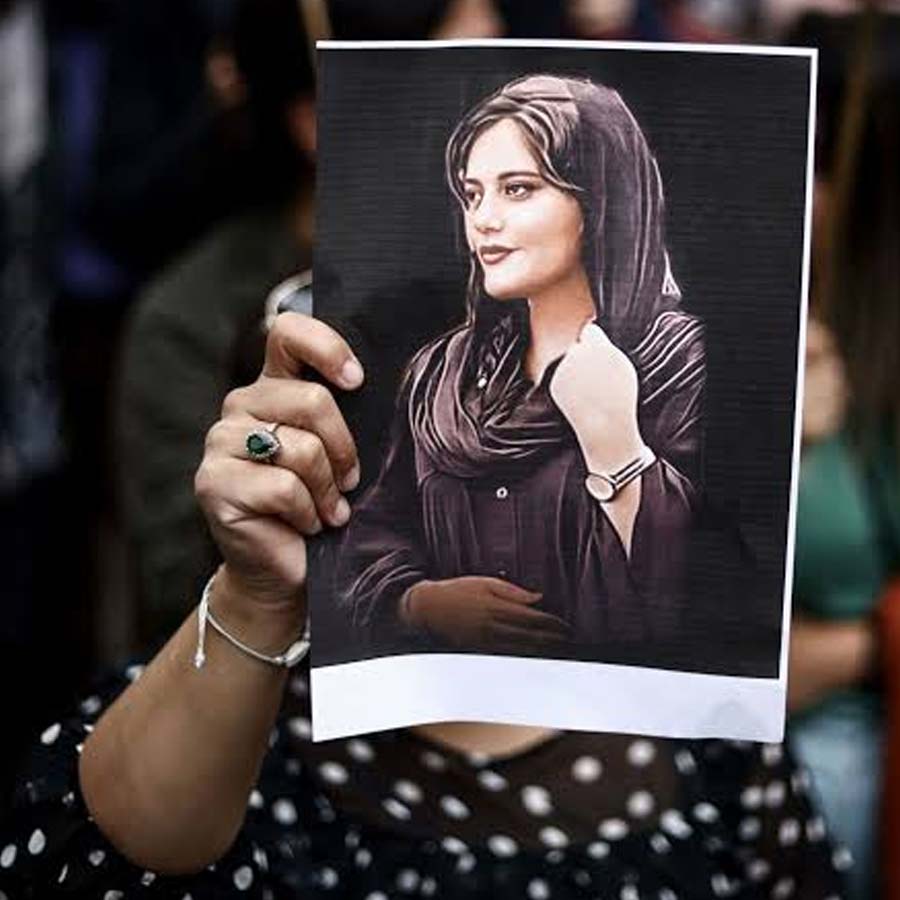 Israel PM Benjamin Netanyahu trying to regime change of Ali Khamenei amid war with Iran