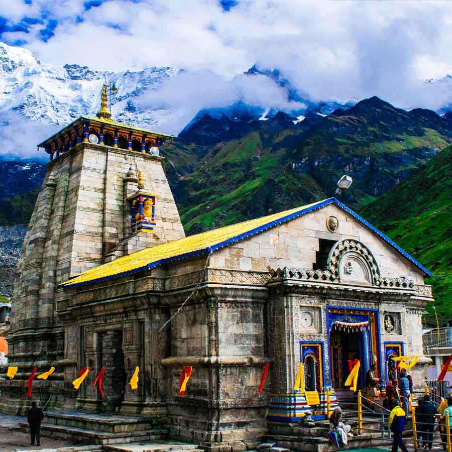 A few pilgrims hired an ambulance to reach Kedarnath to avoid traffic jams