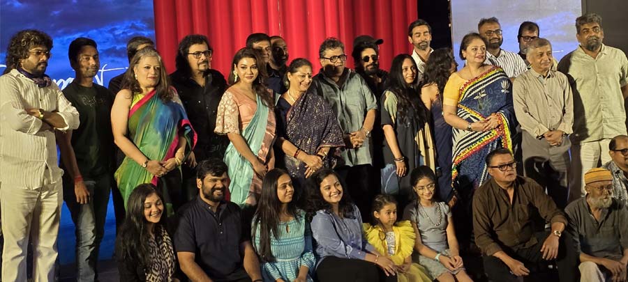 ‘ডিয়ার মা’ ছবির পোস্টার প্রকাশ অনুষ্ঠান।