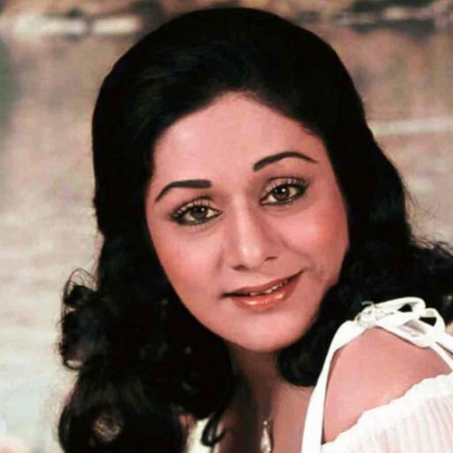 Aruna Irani Talks About Breast Cancer, Rekha cut her scenes, Refused to Perform Intimate Scene with Rishi Kapoor