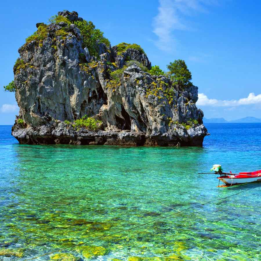 Andaman Sea hints at an oil field