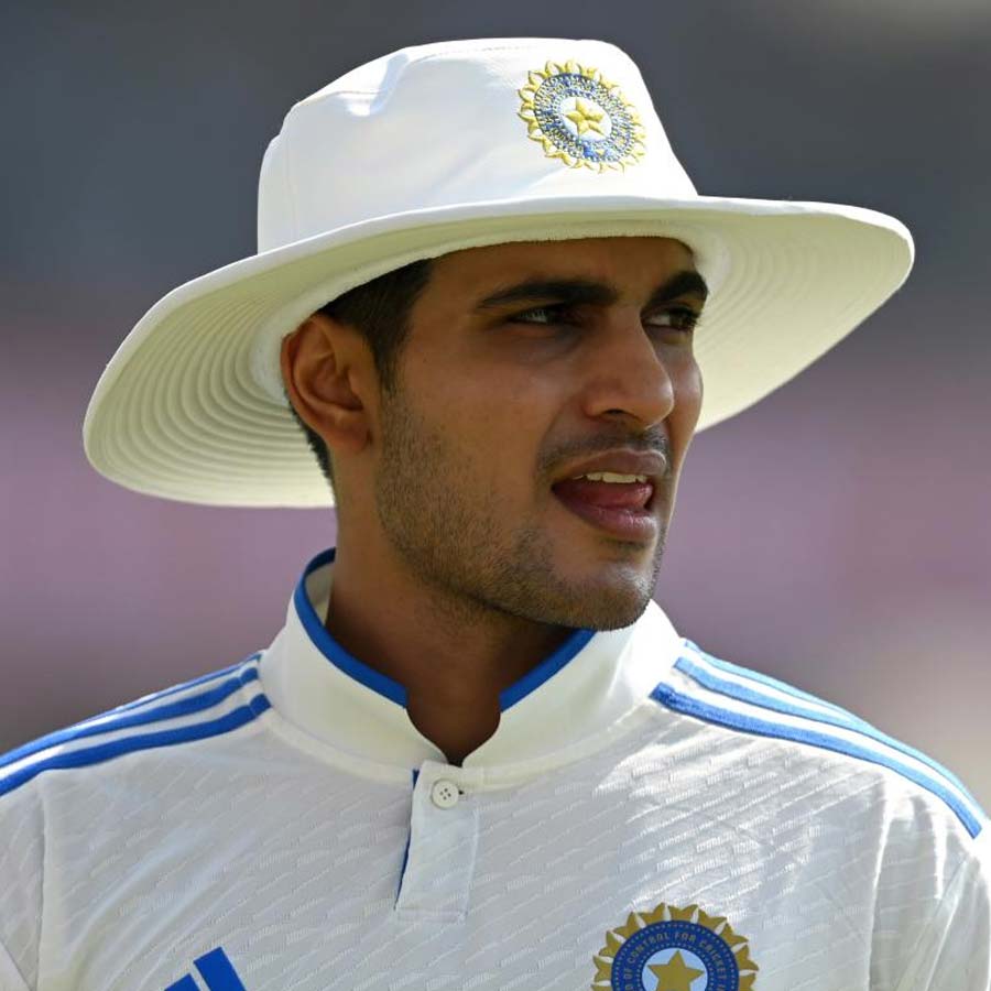 বার্মিংহ্যামে ইংল্যান্ড জেতায় ২-২ ফলে অমীমাংসিত থেকে যায় সিরিজ়। প্রায় চার বছর পর আবার ইংল্যান্ড সফরে গিয়েছে ভারত। অধিনায়ক নতুন, দলও তরুণ। নতুন ভারত ইংরেজদের বিরুদ্ধে কেমন খেলে সে দিকেই থাকবে নজর।