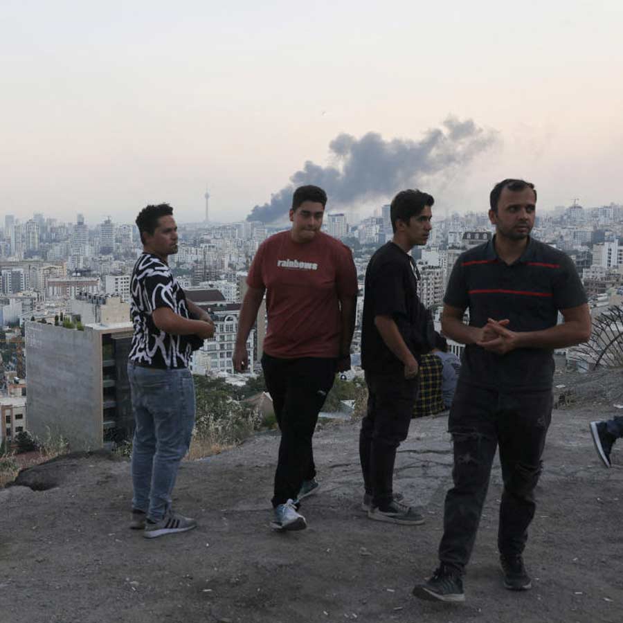 Israel Eyes US Bunker Buster' Bomb to Destroy Iran's Underground Nuclear Site, What is the 14,000-kg Massive Ordnance Penetrator 