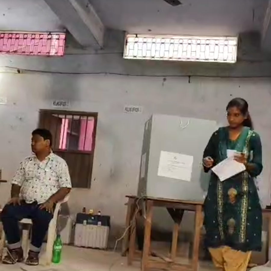 Live updates of By Election in Kaliganj assembly seat of Nadia on thursday dgtld