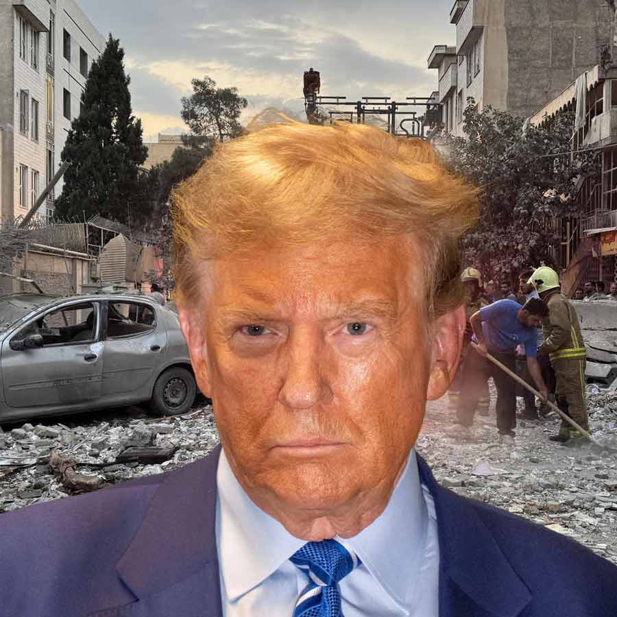 US President Donald Trump led administration reportedly discussing how to strike targets avoiding involvement in full-scale conflict dgtl
