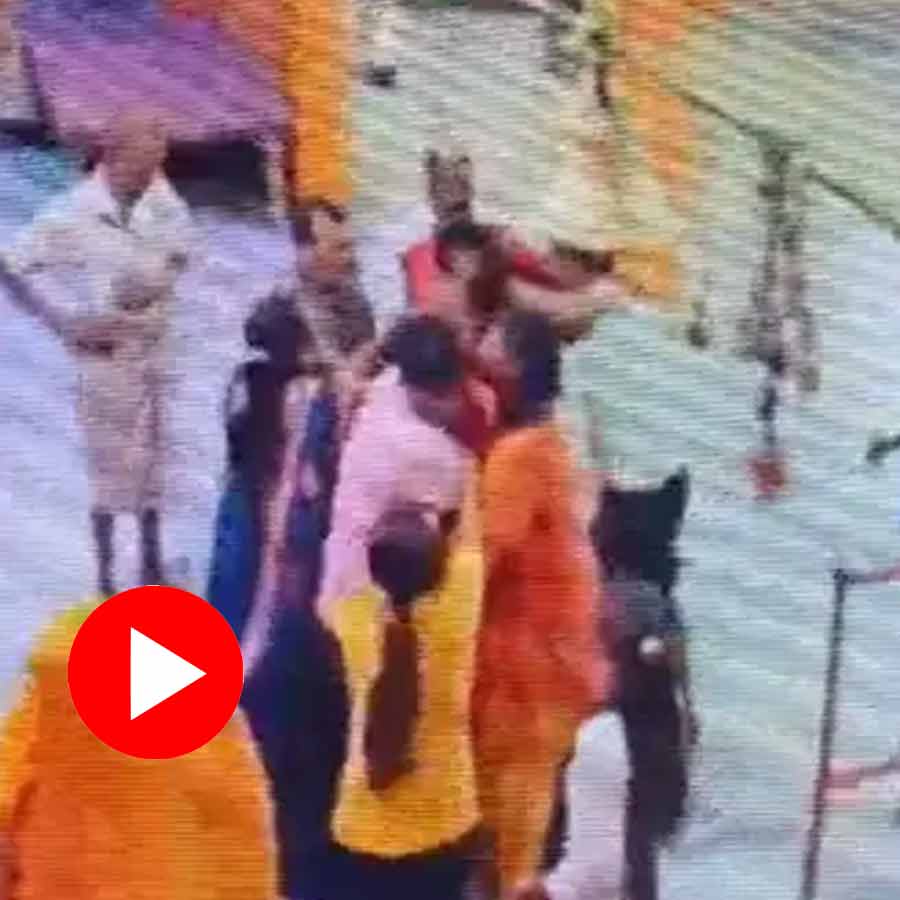 Video shows brawl between priest and devotees at temple in Uttar Pradesh