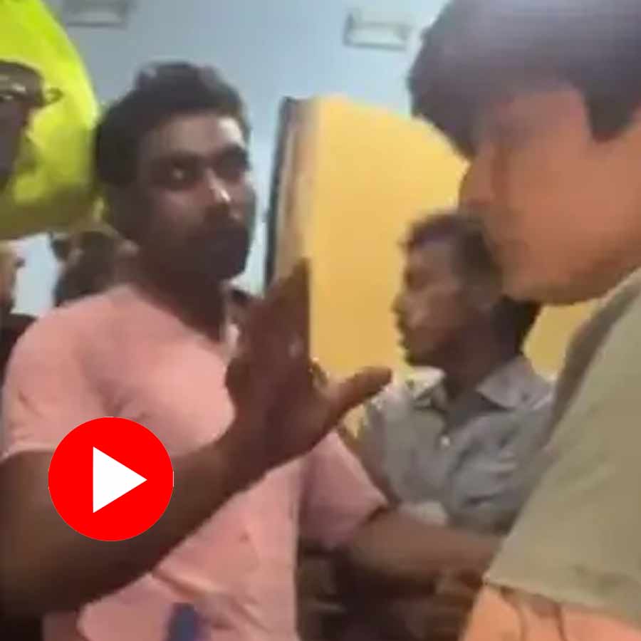 Video shows woman passenger teach youth a lesson for misbehaving with girl in Train