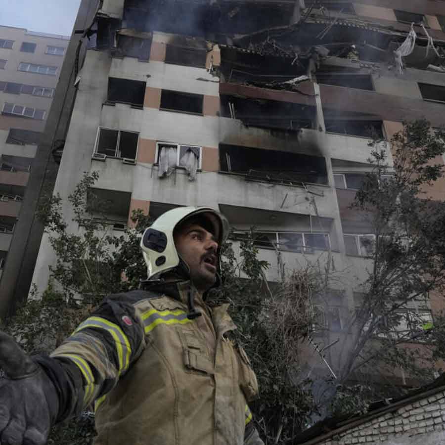 Tehran, Tabriz Devastated by Israeli Strikes, Nuclear Sites Burn, Iran Faces Chaos