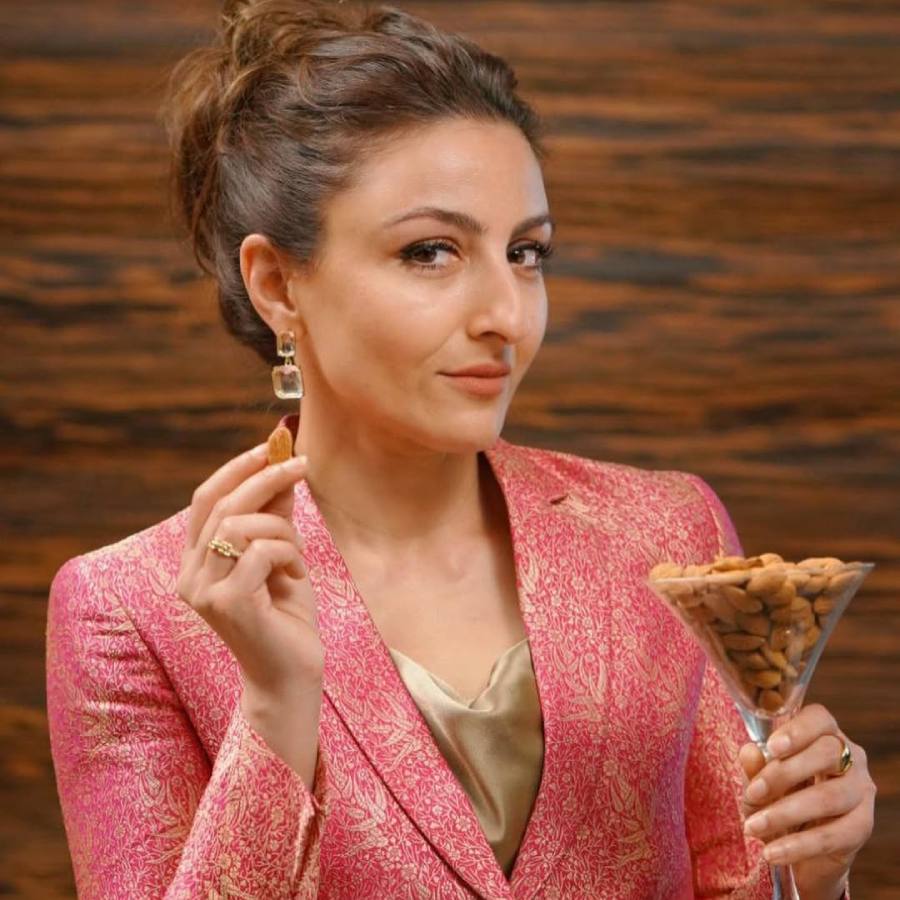 Soha Ali Khan revealed her weight and diet plan consists of 10 almonds
