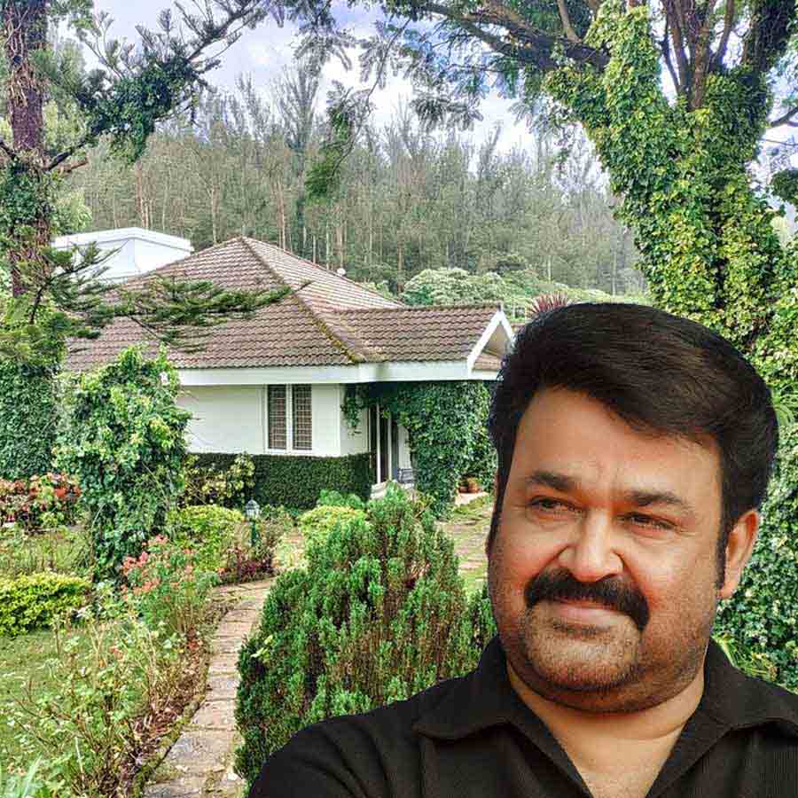 অভিনেতা মোহনলালের বাংলো।