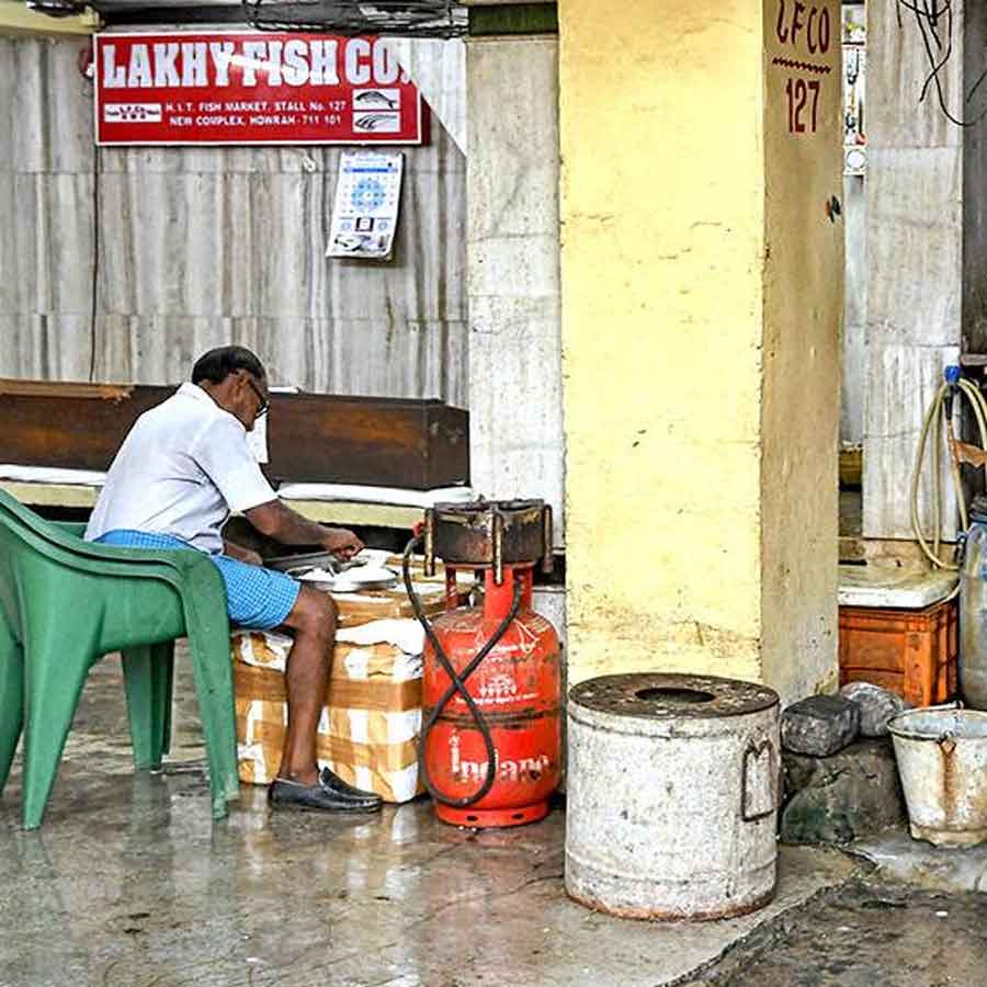 No fire-fighting system monitoring in Howrah market