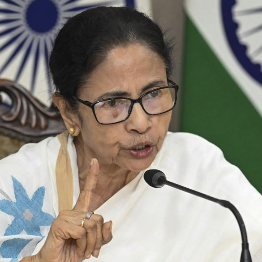 Mamata Banerjee directs ministers to monitor the flood situation across several districts in West Bengal