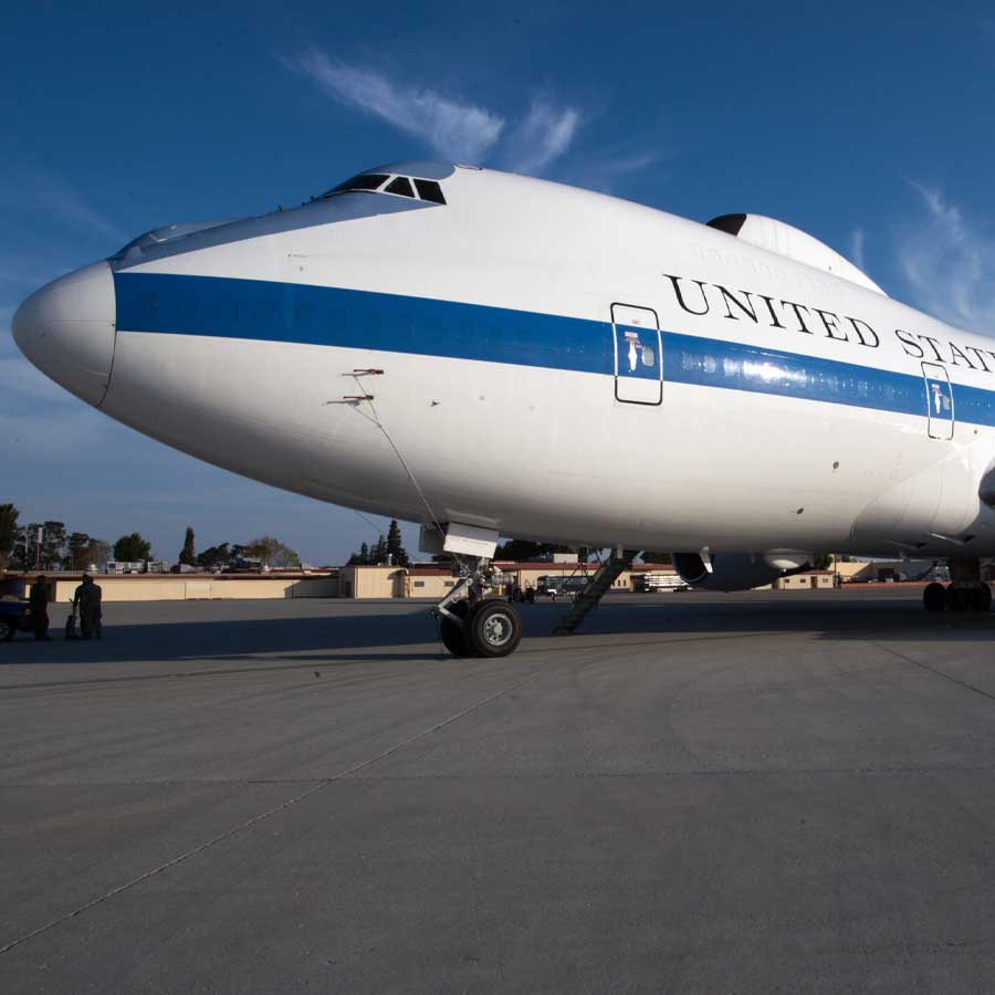 US air force landed nuclear war survival Doomsday Plane in Washington